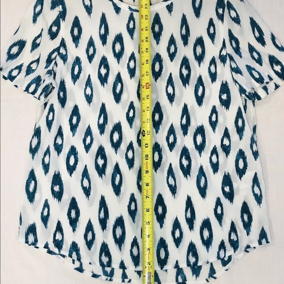 **SOLD** Equipment Riley 100% Silk Ikat Tee blouse - Picture 2 of 2